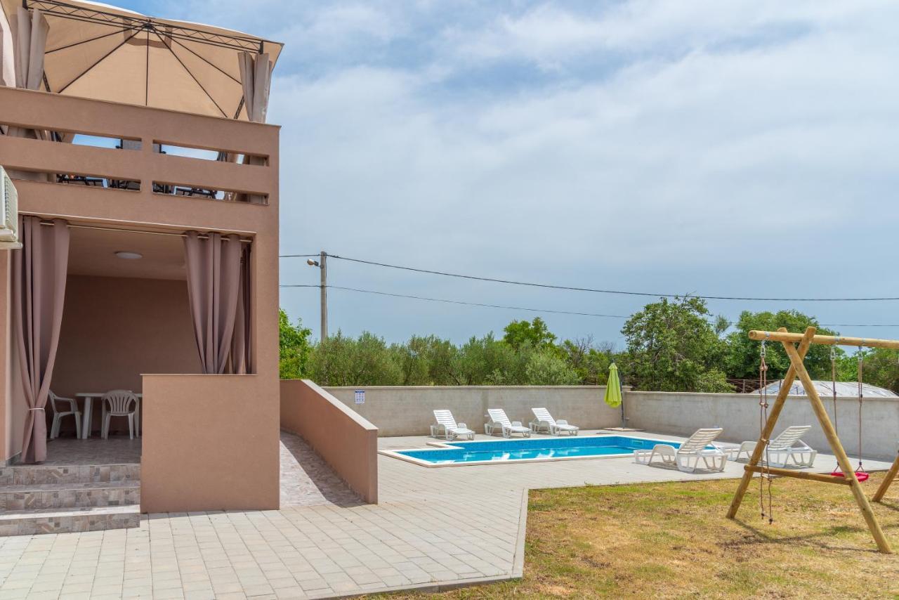 Apartmani Krzak نين المظهر الخارجي الصورة