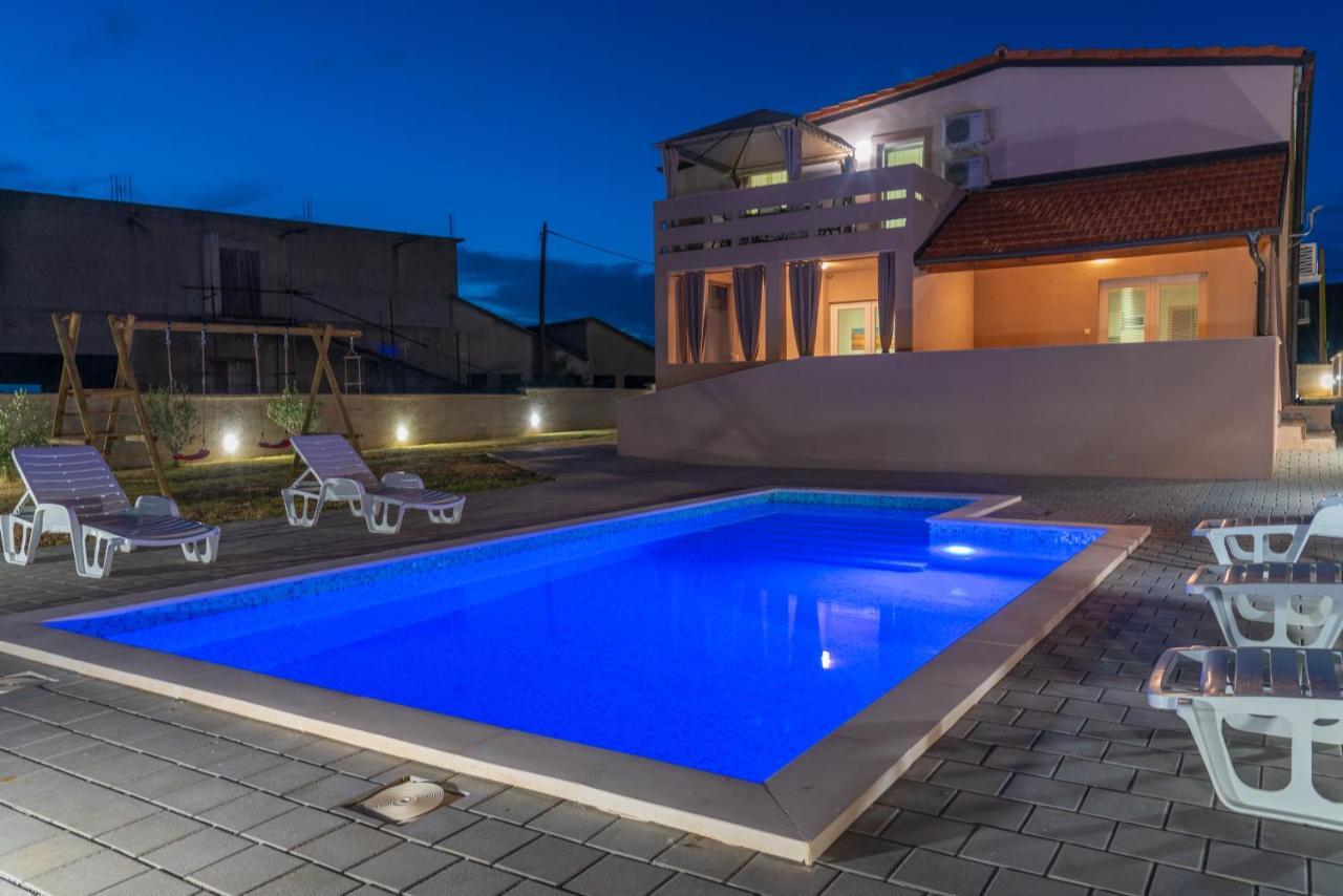 Apartmani Krzak نين المظهر الخارجي الصورة