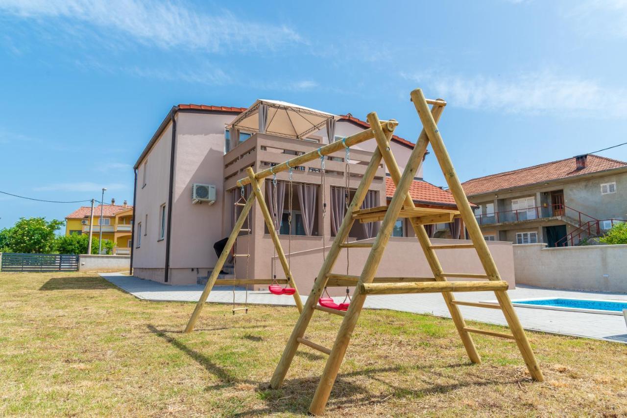 Apartmani Krzak نين المظهر الخارجي الصورة