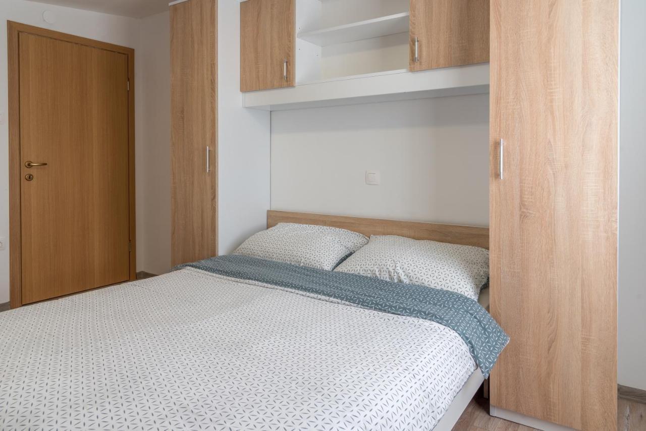 Apartmani Krzak نين المظهر الخارجي الصورة