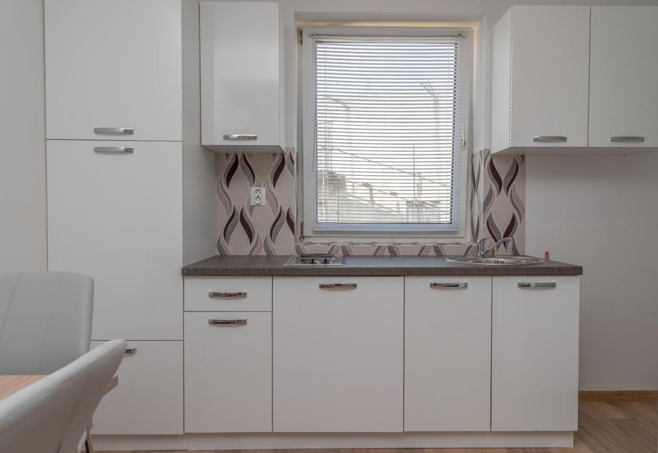 Apartmani Krzak نين المظهر الخارجي الصورة