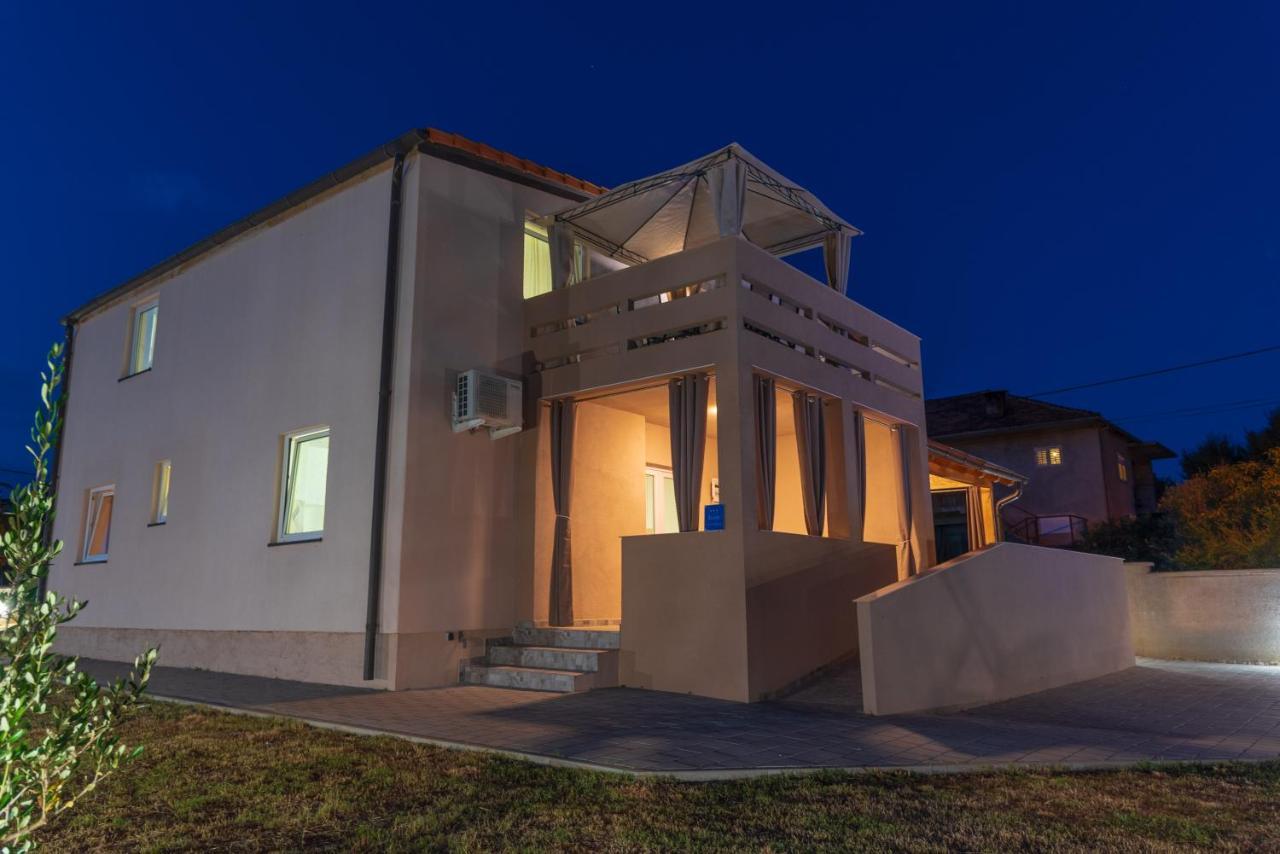 Apartmani Krzak نين المظهر الخارجي الصورة