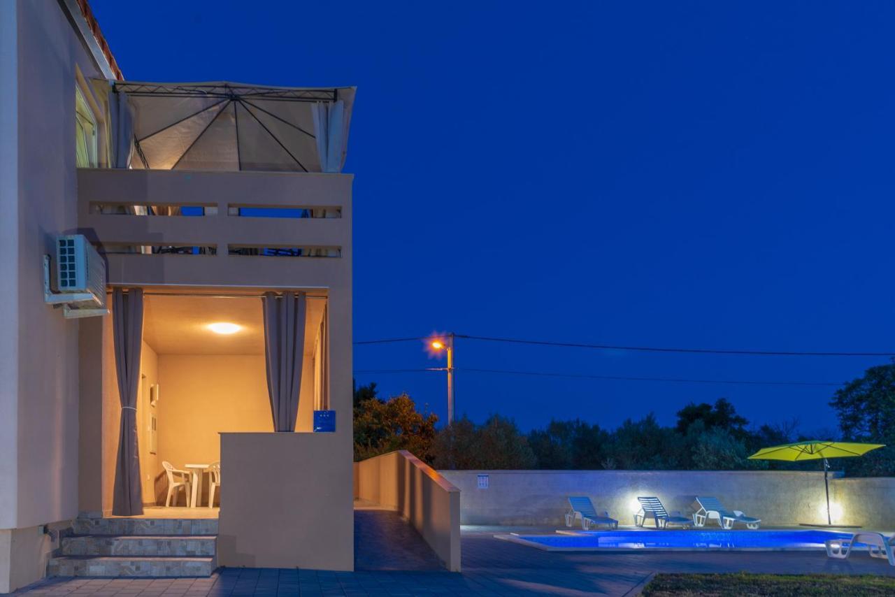 Apartmani Krzak نين المظهر الخارجي الصورة