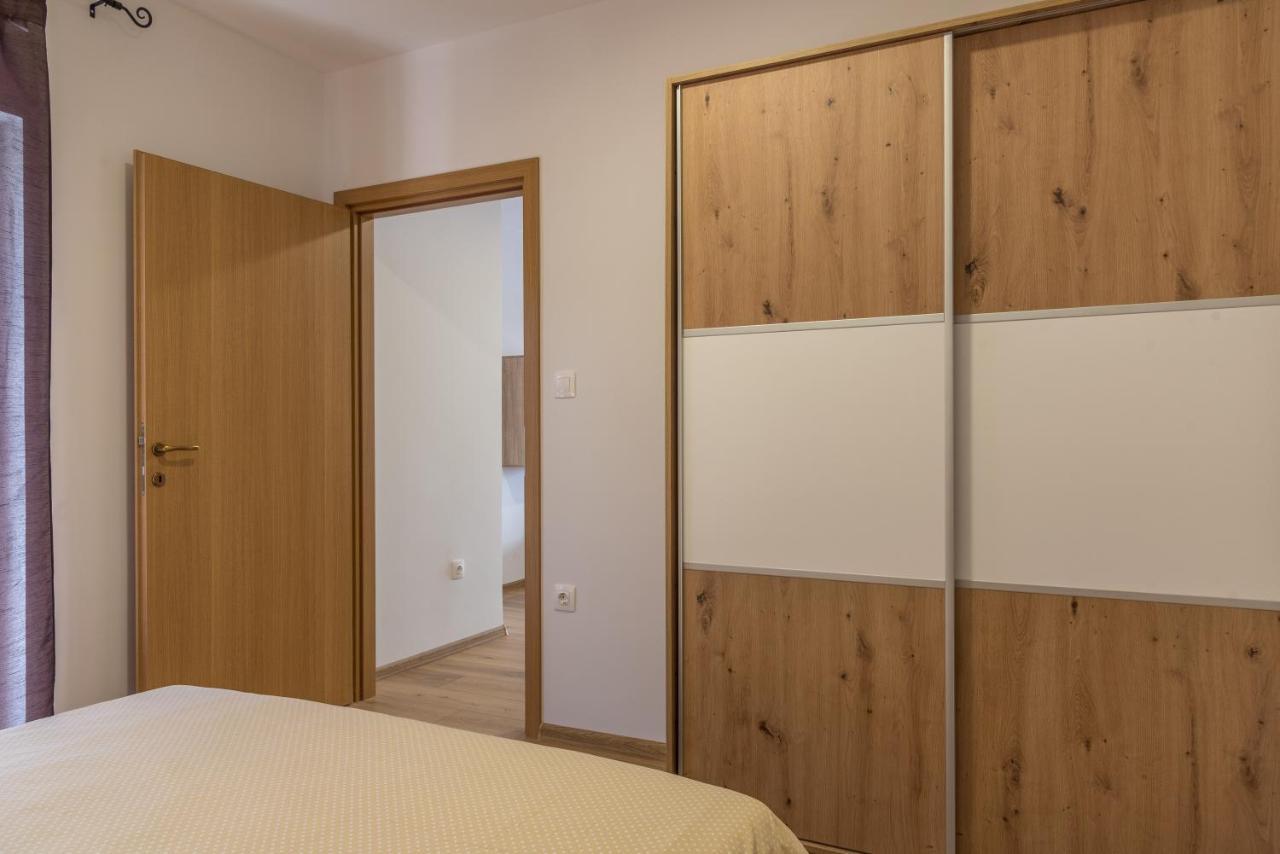 Apartmani Krzak نين المظهر الخارجي الصورة