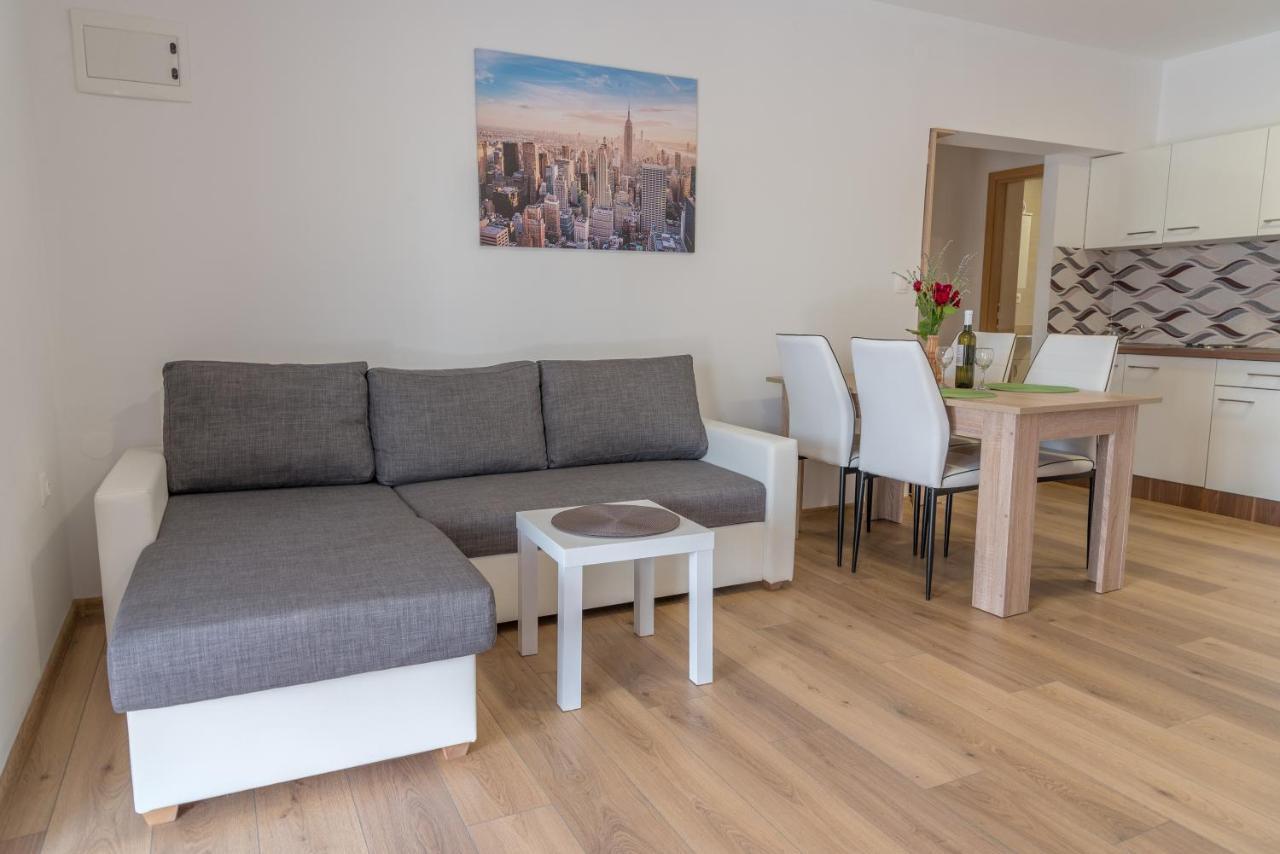 Apartmani Krzak نين المظهر الخارجي الصورة