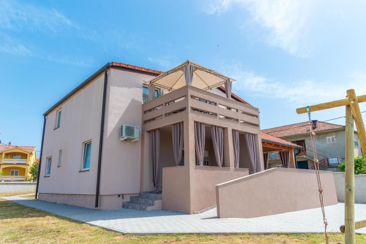 Apartmani Krzak نين المظهر الخارجي الصورة