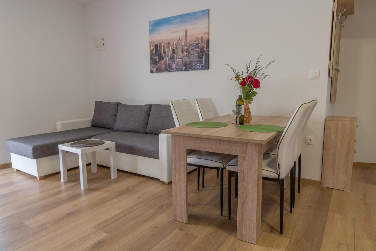 Apartmani Krzak نين المظهر الخارجي الصورة