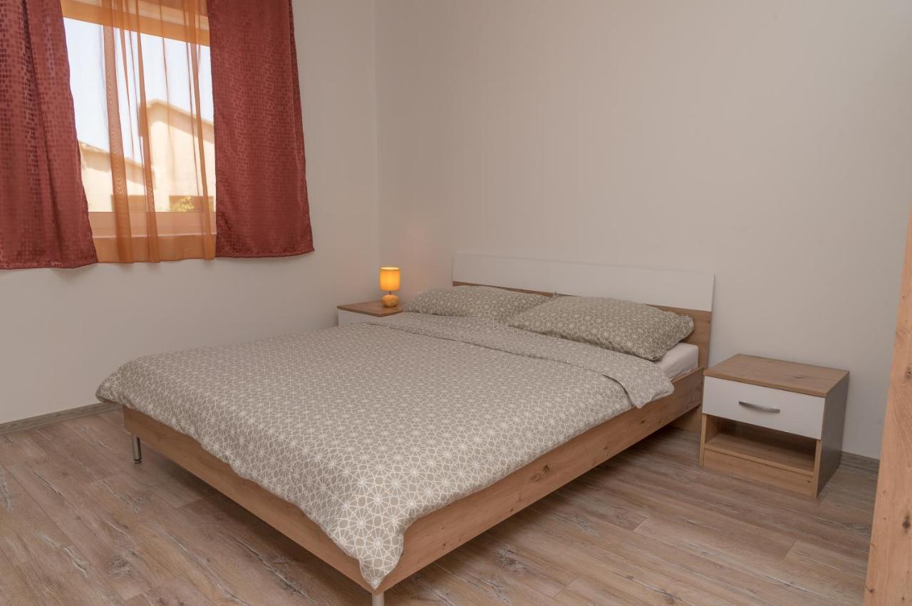 Apartmani Krzak نين المظهر الخارجي الصورة
