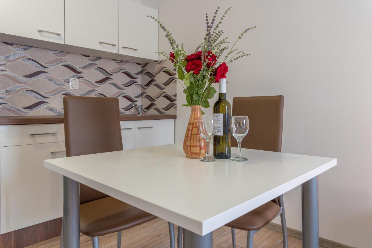 Apartmani Krzak نين المظهر الخارجي الصورة